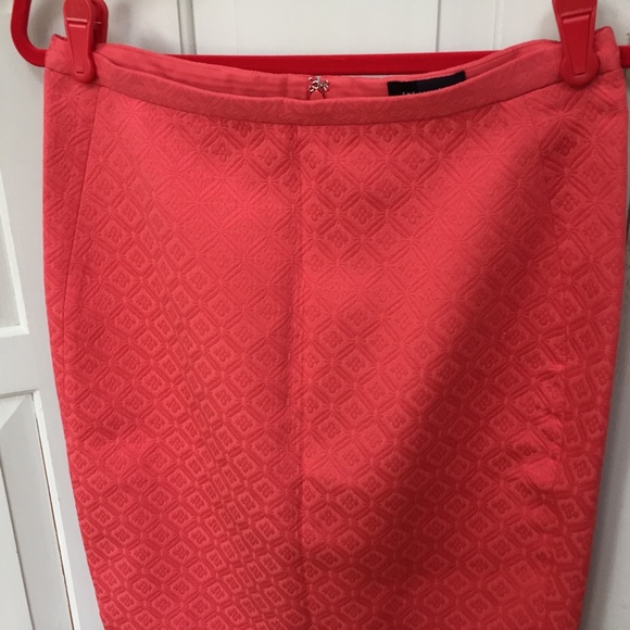 The Limited Pink Pencil Skirt - Picture 7 of 15